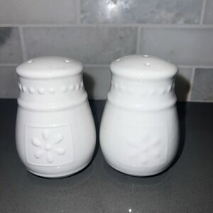 Totally Today Embossed Dots Ceramic Salt & Pepper Shakers 3 1/2"